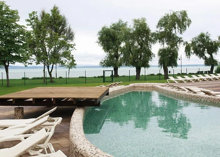 Premium Panorama Hotel 4*